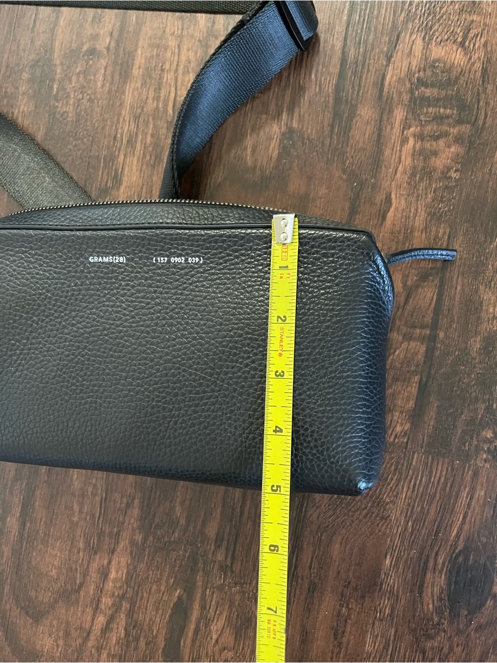 GRAMS(28) 157 Essential Everyday Sling Lightweight ITALIAN Leather Black Bag - Picture 12 of 17